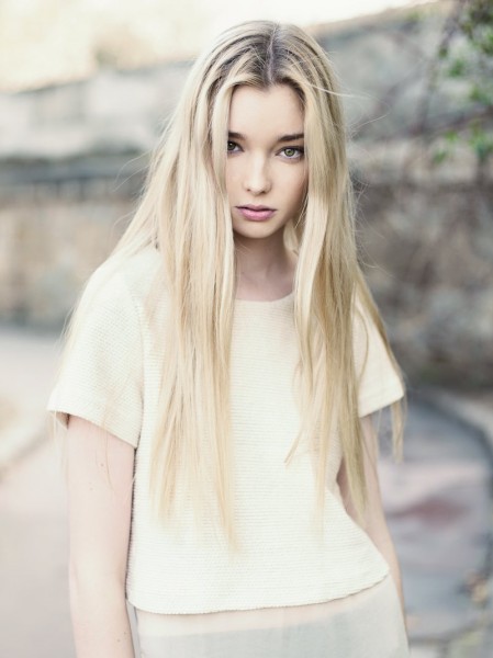 Annika Backes Model