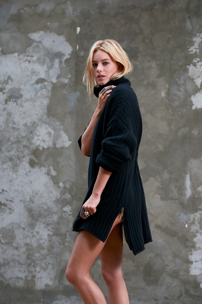 camille-rowe1