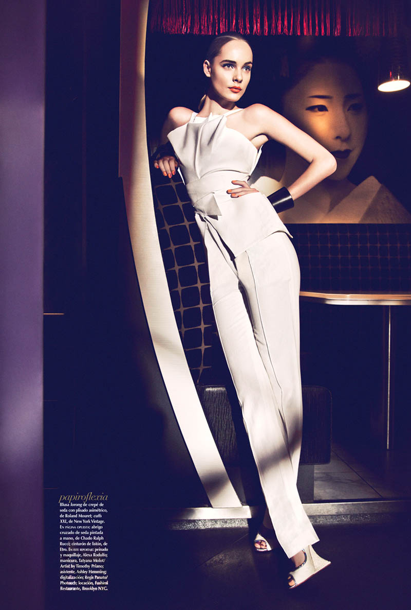 244Finala Jules Mordovets Poses for Yossi Michaeli In Vogue Mexico March 2013 