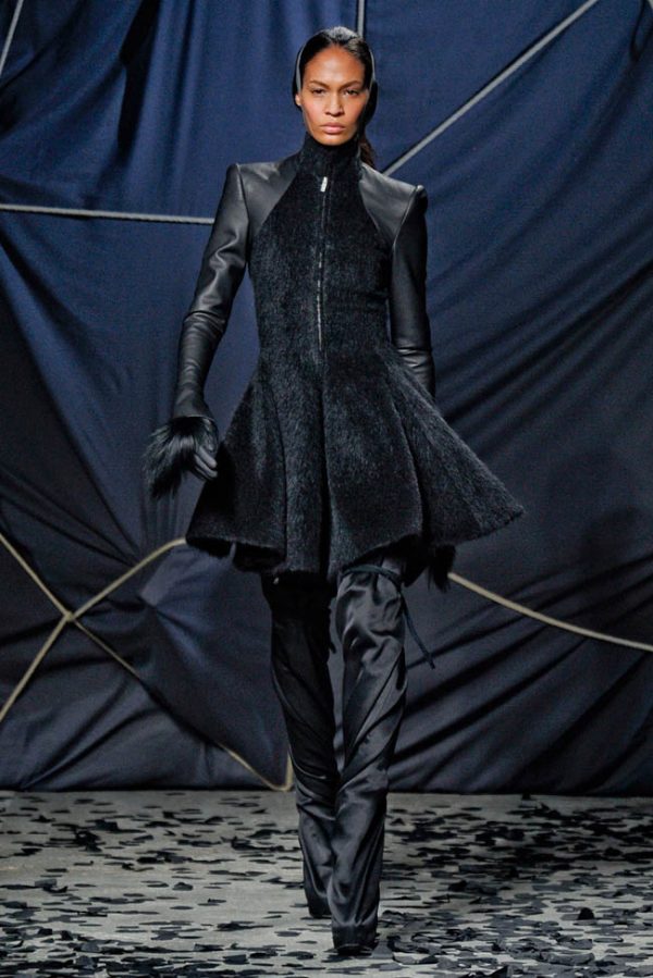 Gareth Pugh Fall 2012 | Paris Fashion Week | Fashion Gone Rogue