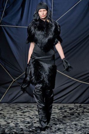 Gareth Pugh Fall 2012 | Paris Fashion Week – Fashion Gone Rogue