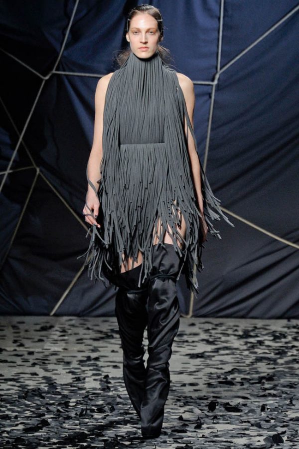 Gareth Pugh Fall 2012 | Paris Fashion Week – Fashion Gone Rogue