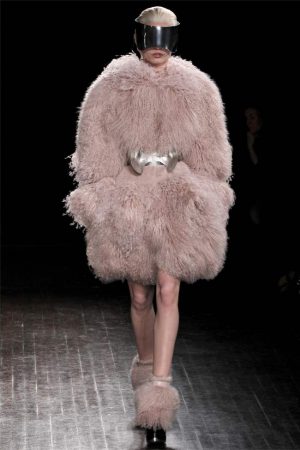 Alexander McQueen Fall 2012 | Paris Fashion Week – Fashion Gone Rogue