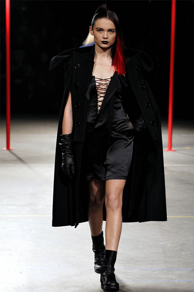 Yohji Yamamoto Fall 2012 | Paris Fashion Week