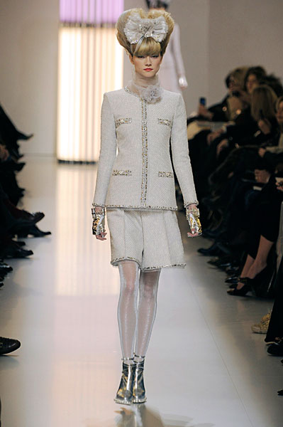 Paris Haute Couture | Chanel Spring 2010 Couture – Fashion Gone Rogue