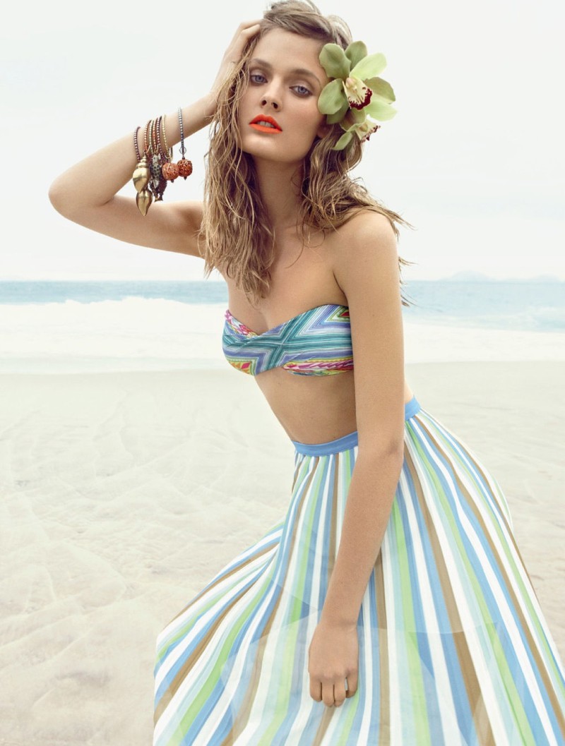 Constance Jablonski Hits the Beach for Vogue Brazil November 2012 by Henrique Gendre