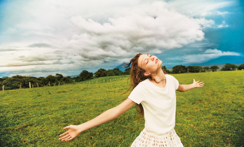 Karlie Kloss Takes to Nicaragua for T Magazine's Winter 2012 Cover Shoot by Ryan McGinley
