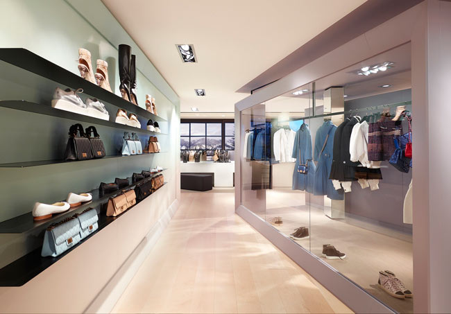 Chanel Pop-Up Store in Courchevel - Luxury RetailLuxury Retail