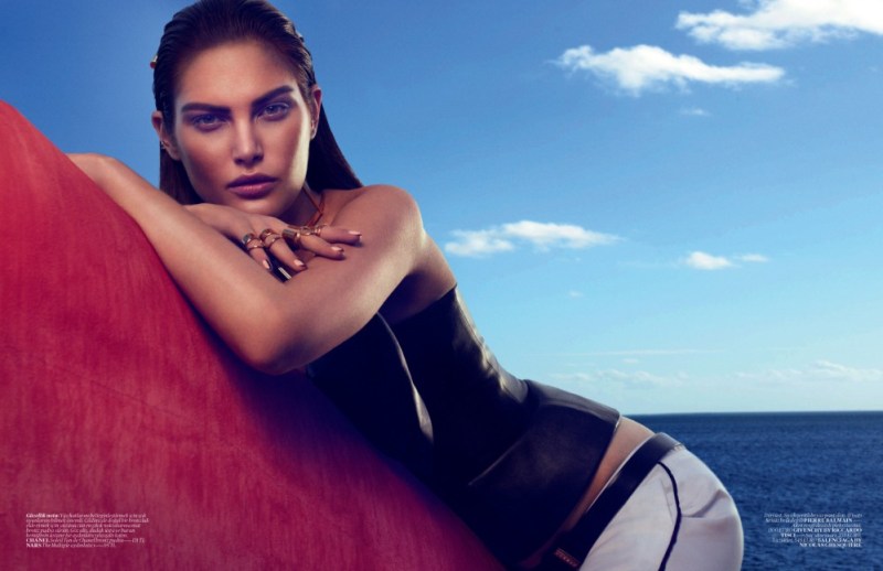 Catherine McNeil Sports Sleek Spring Looks for Vogue Turkey