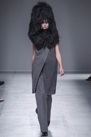 Gareth Pugh Spring/Summer 2014 | Paris Fashion Week – Fashion Gone Rogue