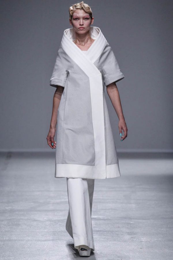 Gareth Pugh Spring/Summer 2014 | Paris Fashion Week – Fashion Gone Rogue