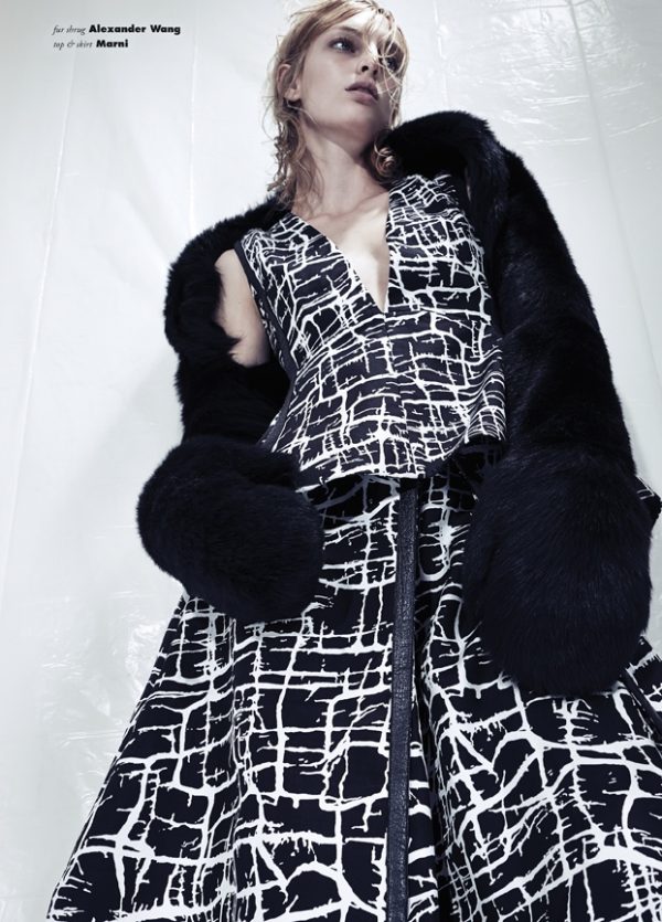 Rose Smith Models Moody Fashion for Seiji Fujimori in Vision China ...