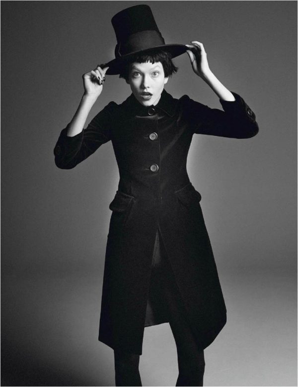 Karlie Kloss Works It for David Sims in Vogue Paris Shoot – Fashion ...