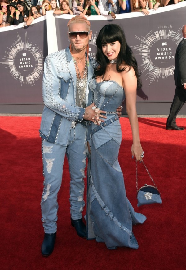 Katy Perry Channels Britney Spears Denim Look for 2014 VMAs – Fashion