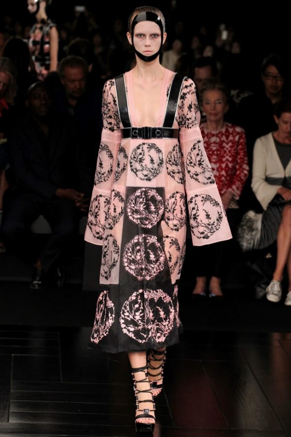 Alexander McQueen 2015 Spring/Summer | Fashion Gone Rogue