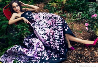 Luma Grothe Wears Dreamy Dresses for Vogue Mexico by Michael Schwartz ...