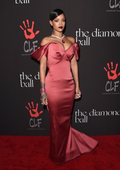 Rihanna Serves Up Glamour in Zac Posen Gown at First Annual Diamond ...