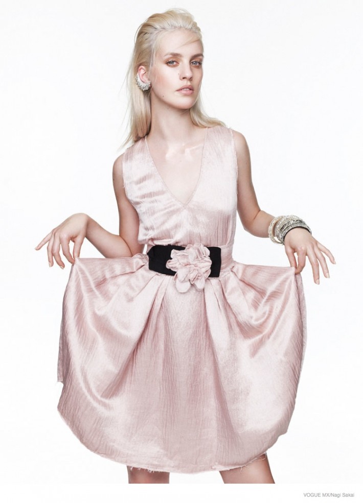 Pretty in Pink: Julia Frauche by Nagi Sakai for Vogue Mexico – Fashion ...