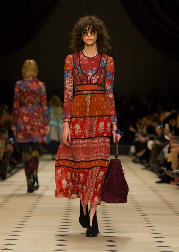 Burberry Embraces the 1970s & Fringe for Fall 2015 – Fashion Gone Rogue