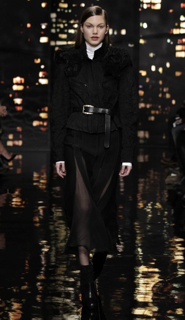 Donna Karan Celebrates New York City with Black & Gold Looks for Fall ...