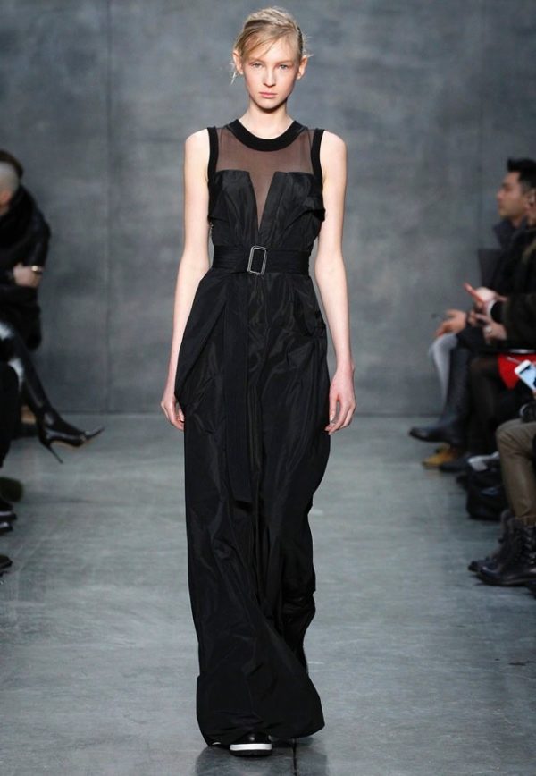 Vera Wang Brings a Relaxed Silhouette to Fall 2015 – Fashion Gone Rogue