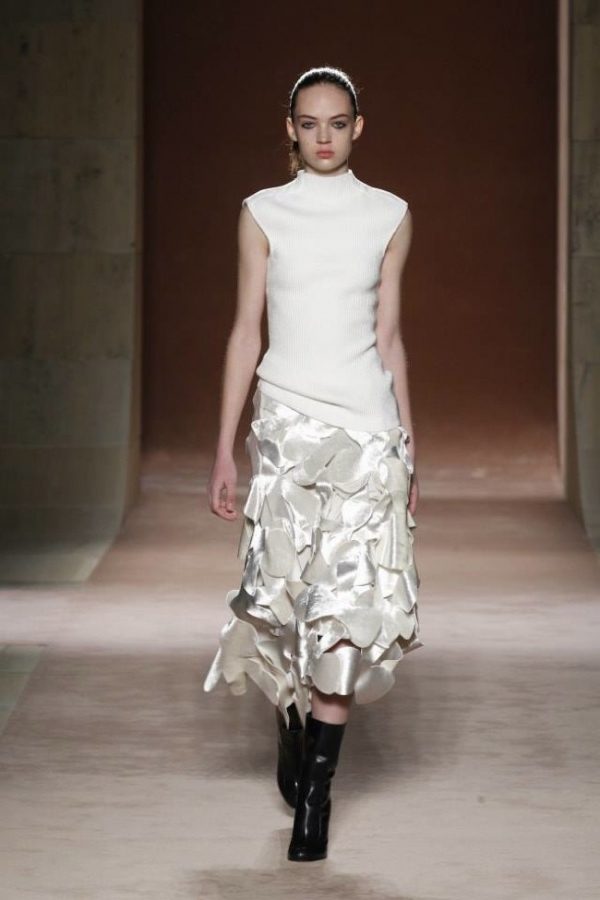 Victoria Beckham Focuses on the Dress for Fall 2015 – Fashion Gone Rogue