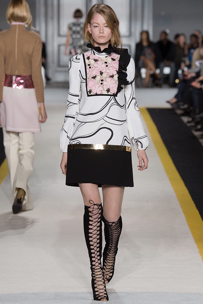 giambattista-valli-fall-winter-2015-runway29