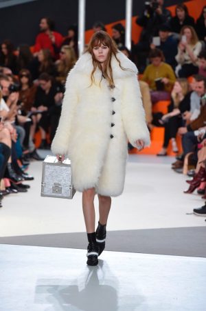 Louis Vuitton Fall 2015 Fashion Show: All the Cool Stuff to See