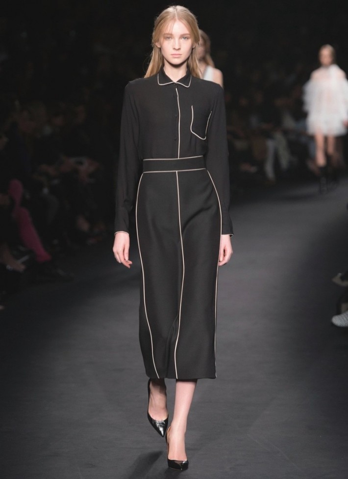 Valentino Embraces Black & White for Fall 2015