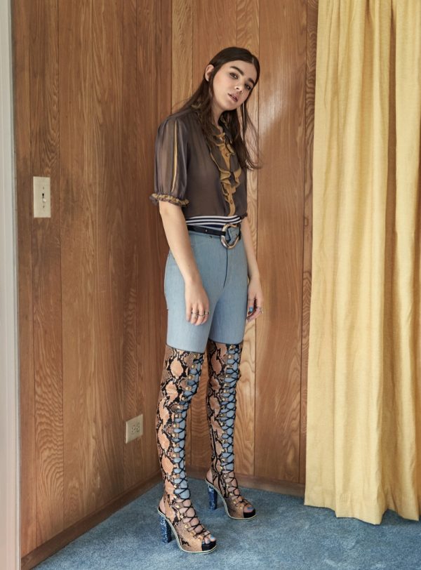 Hailee Steinfeld Wears Retro Style For Flaunt Feature Fashion Gone Rogue 1477