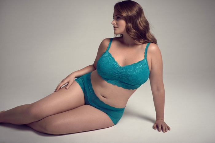 Emily Nolan Models Cosabella's New Plus Size Lingerie – Fashion