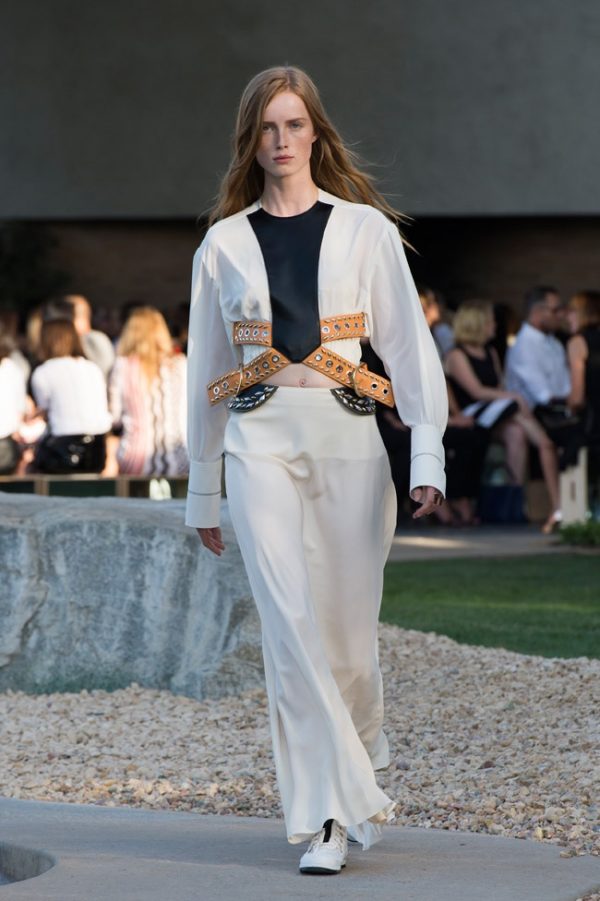 Louis Vuitton Gets Relaxed for Palm Springs Cruise Collection - Fashion ...