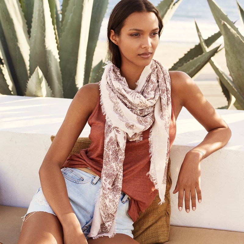 Lais Ribeiro Goes Seaside for H&M Summer Style Book