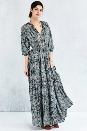 5 Dreamy Maxi Dresses for Under $120 – Fashion Gone Rogue