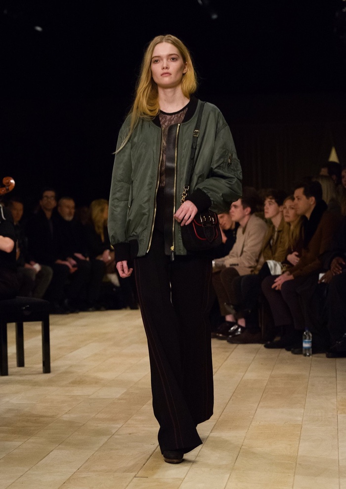 Burberry Fall 2016: Military Looks Take the Runway – Fashion Gone Rogue