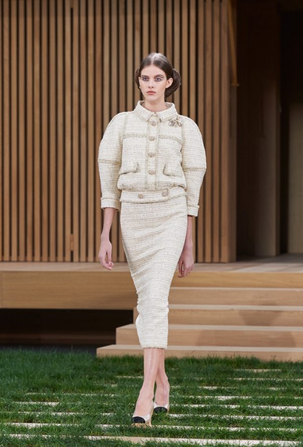 Chanel Spring 2016 Haute Couture