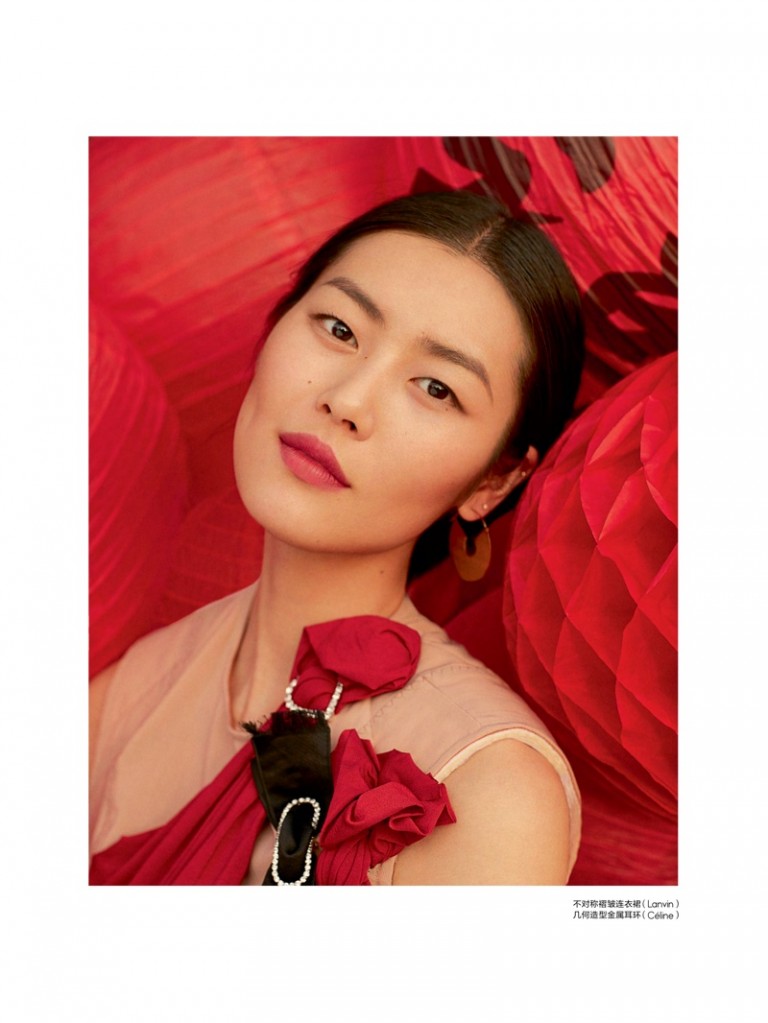 Liu Wen Hits the Beach in 90s Inspired Fashion for ELLE China