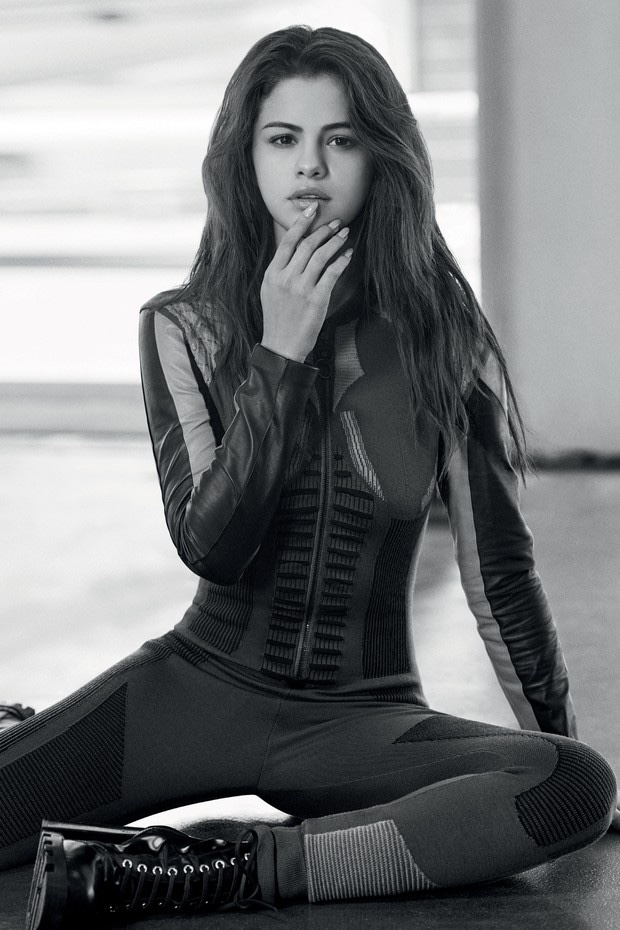 Selena Gomez models for Louis Vuitton