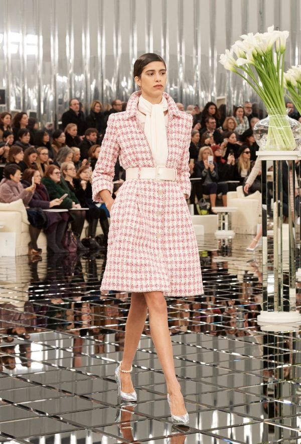 Chanel Haute Couture 2017 Spring / Summer Runway