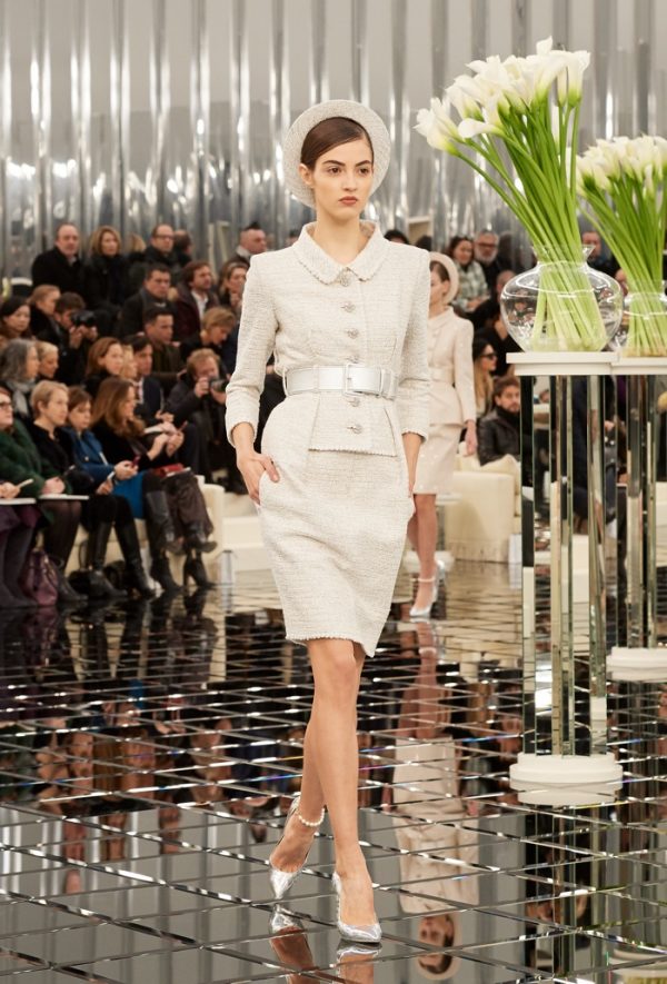 Chanel Haute Couture 2017 Spring / Summer Runway