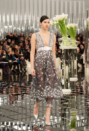 Chanel Haute Couture 2017 Spring / Summer Runway