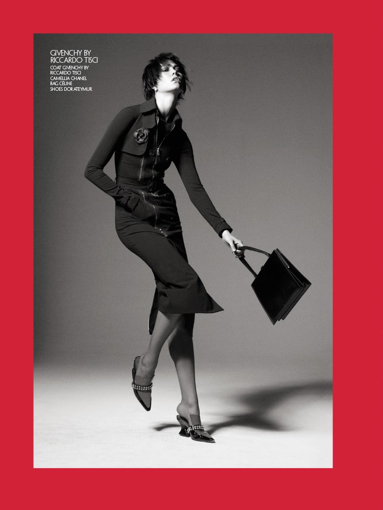 Karlie Kloss, Louis Vuitton Pumps, Black And White Pumps
