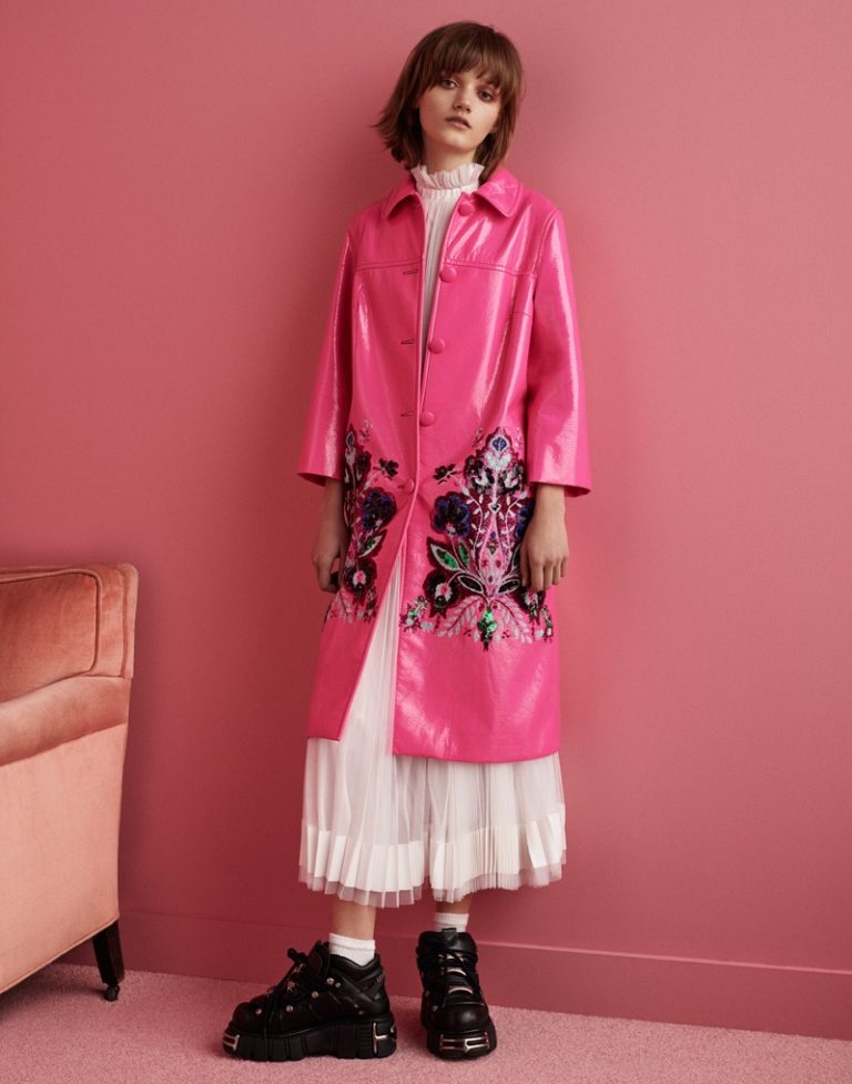 Peyton Knight Models Shades of Pink for Iris Covet Book – Fashion Gone ...