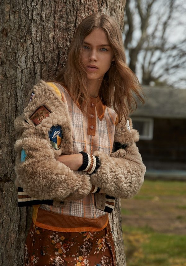 Julia Jamin Wears Chic Pre-Fall Looks for Harper's Bazaar Turkey