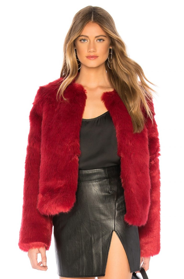 Ares furs. Куртка из искусственного меха. Красные меховые куртки. Faux fur Jacket.