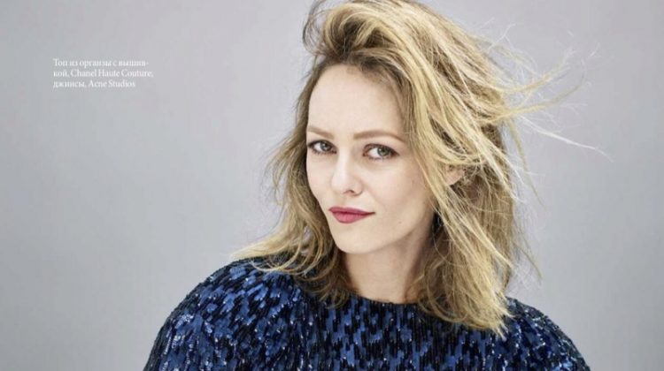 Dazzling in blue, Vanessa Paradis poses in Chanel Haute Couture dress