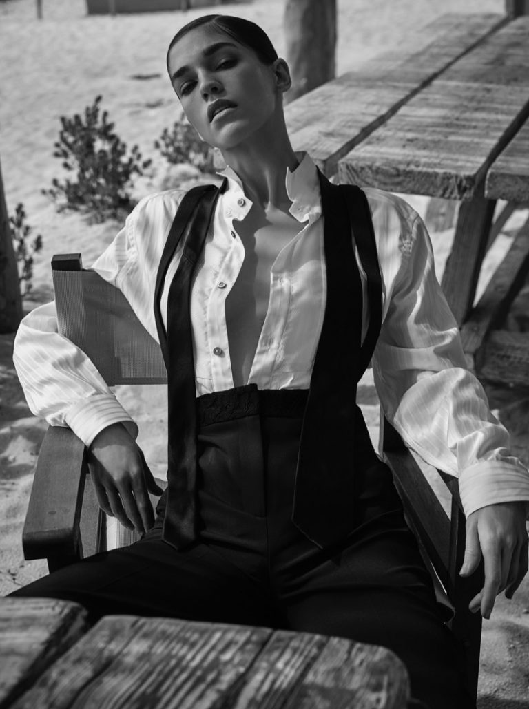 Samantha Gradoville | Grazia Italy | Black & White Editorial