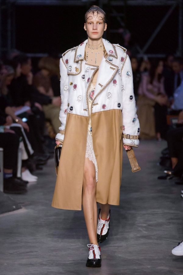 Burberry Fall / Winter 2019 Runway