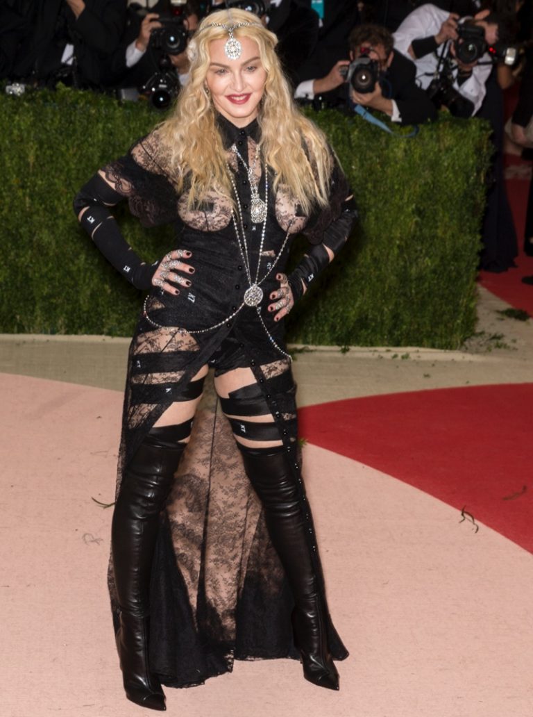 5 Iconic Stars of the Met Gala – Fashion Gone Rogue