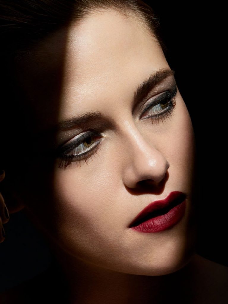 Kristen Stewart Chanel Noir et Blanc Campaign